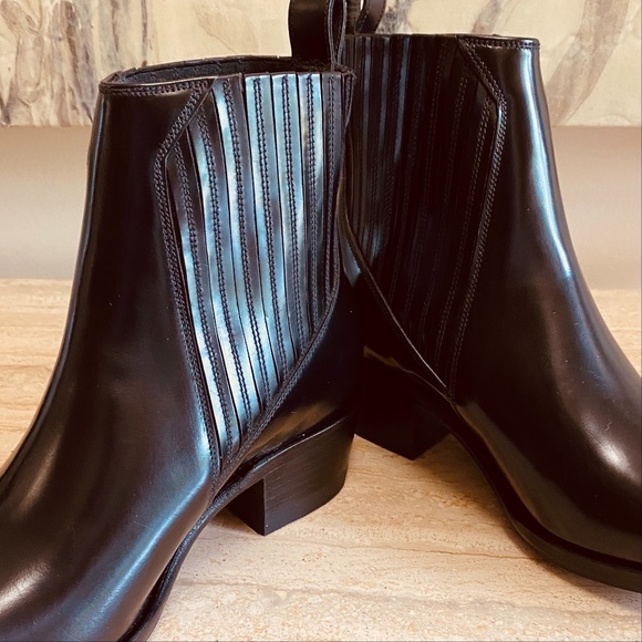 VALENTINO Calfskin Ranch Ankle Boots - NWOT - Picture 4 of 11